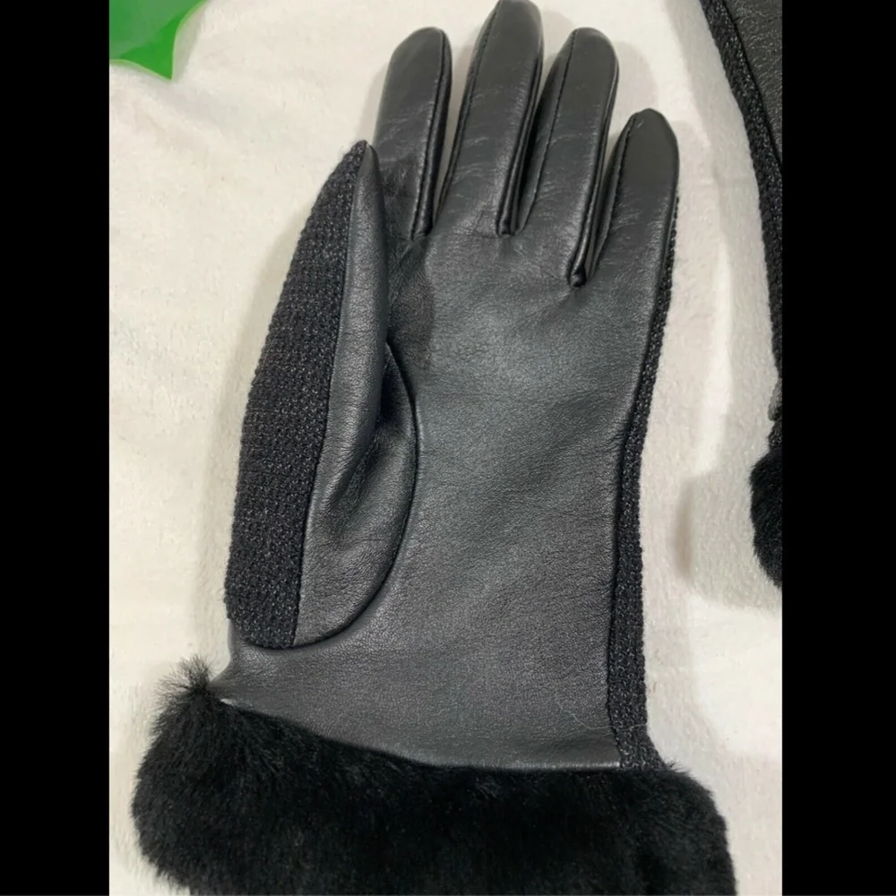 NEW $75 UGG Shorty Smart Fabric Faux‎ Fur Sheepskin Shearling Gloves Medium